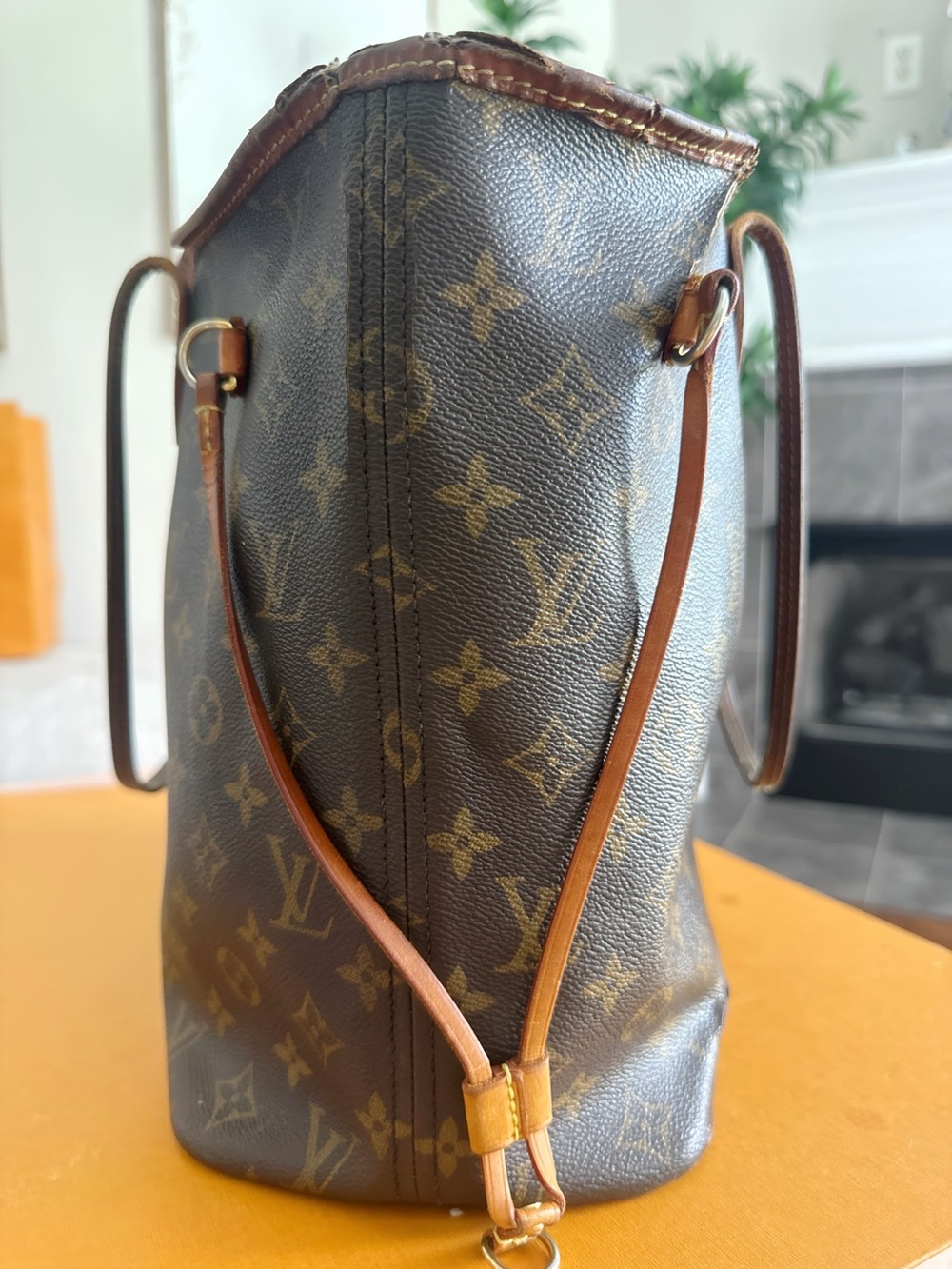Authentic Louis Vuitton Monogram Mm Made in USA. ( COA ) SD4099 - Picture 5 of 14